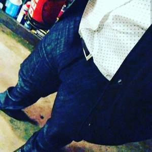 Meet your Posher, Derrick